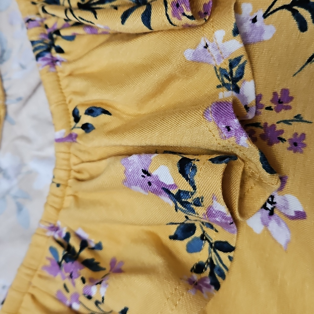Torrid Floral Ruffle Tank Top V-Neck NEW 1X Torrid Size 1 Yellow - Picture 7 of 11